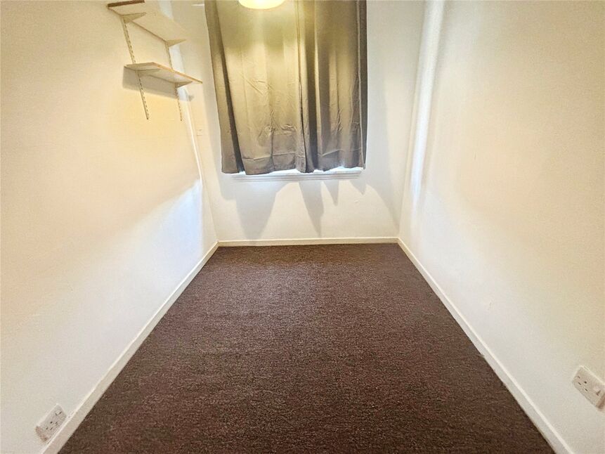 House Forbes Close in Leicester