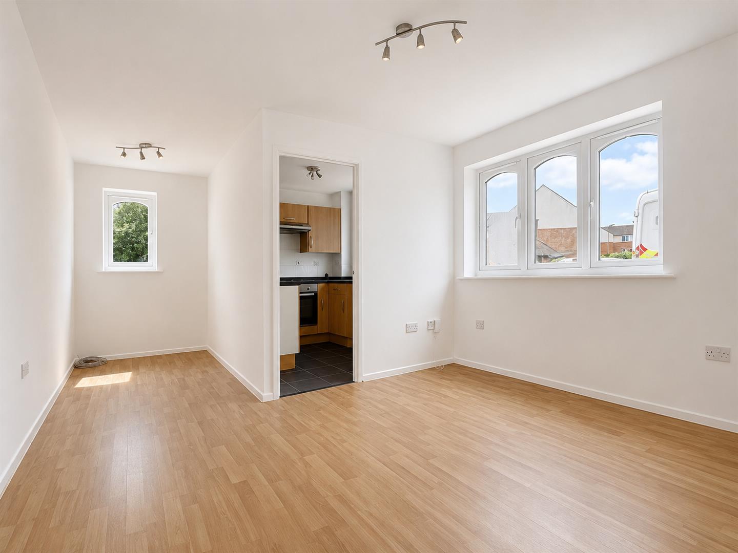 Flat Pioneer Way in Watford
