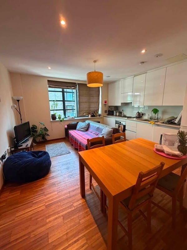 Room Nile Street in Greater London