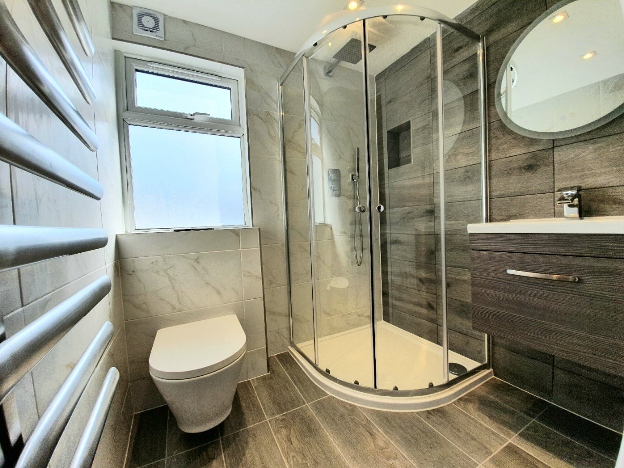 Flat Amhurst Road in Greater London