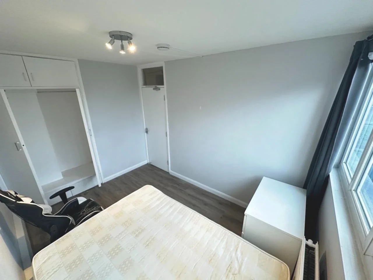 Flat Shirland Road in City of Westminster