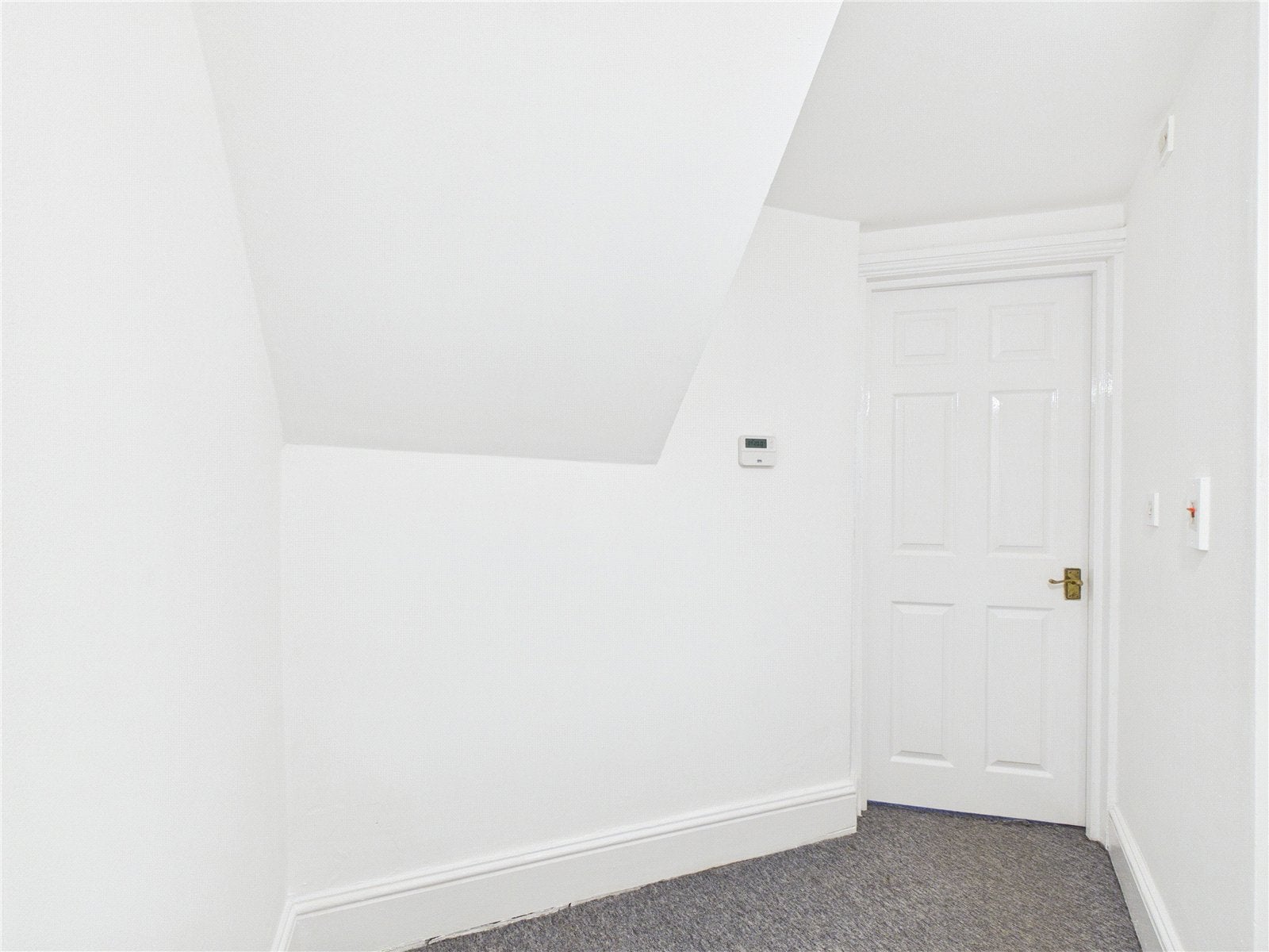 Flat Fishponds Road in Bristol