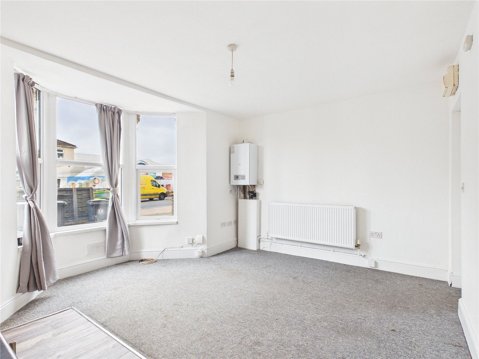 Flat Fishponds Road in Bristol