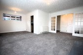 House Fontwell Close in Pinkneys Green