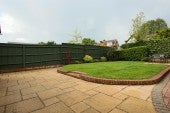 House Fontwell Close in Pinkneys Green