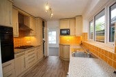 House Fontwell Close in Pinkneys Green