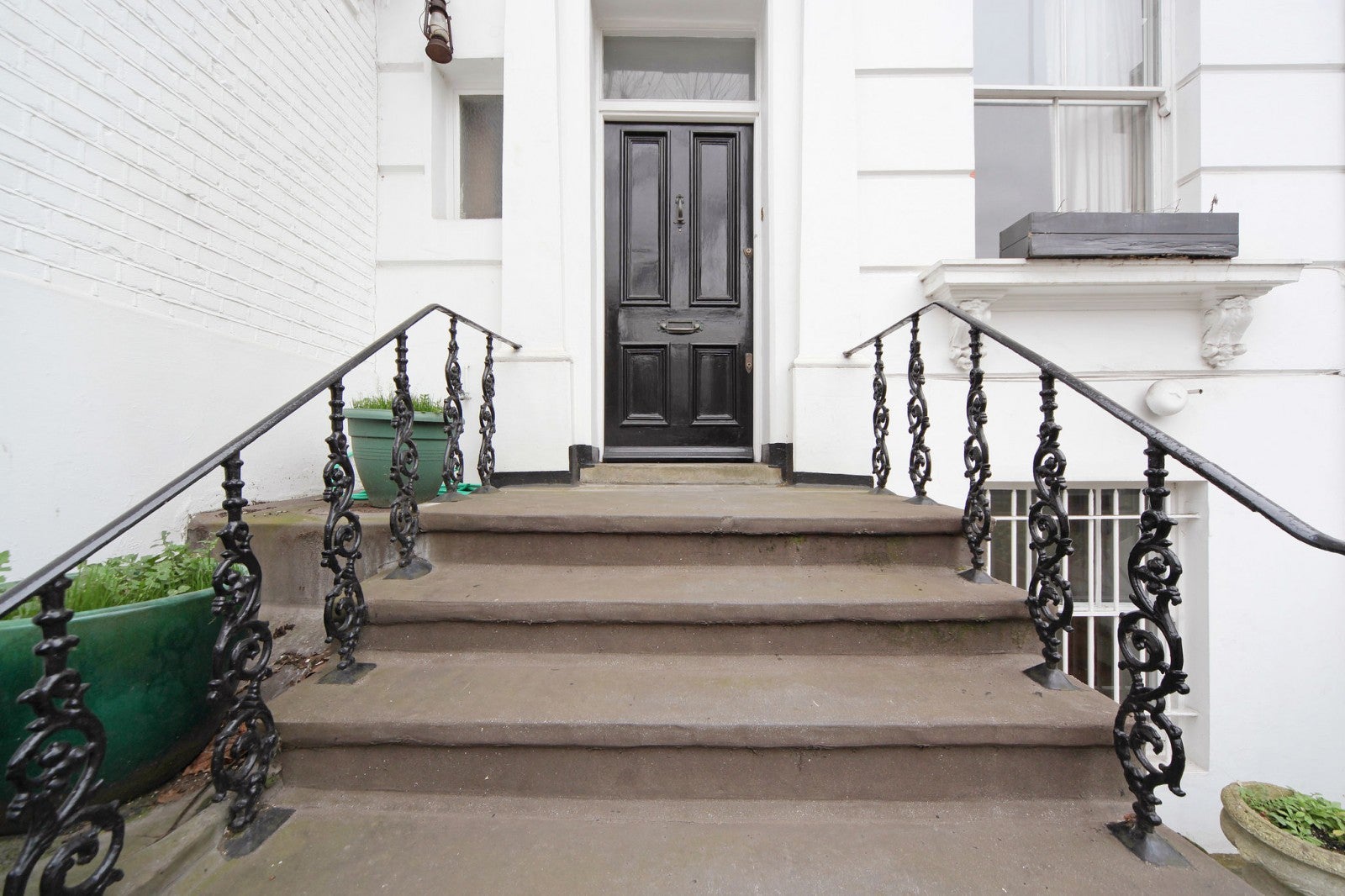 Flat Portland Road in Greater London