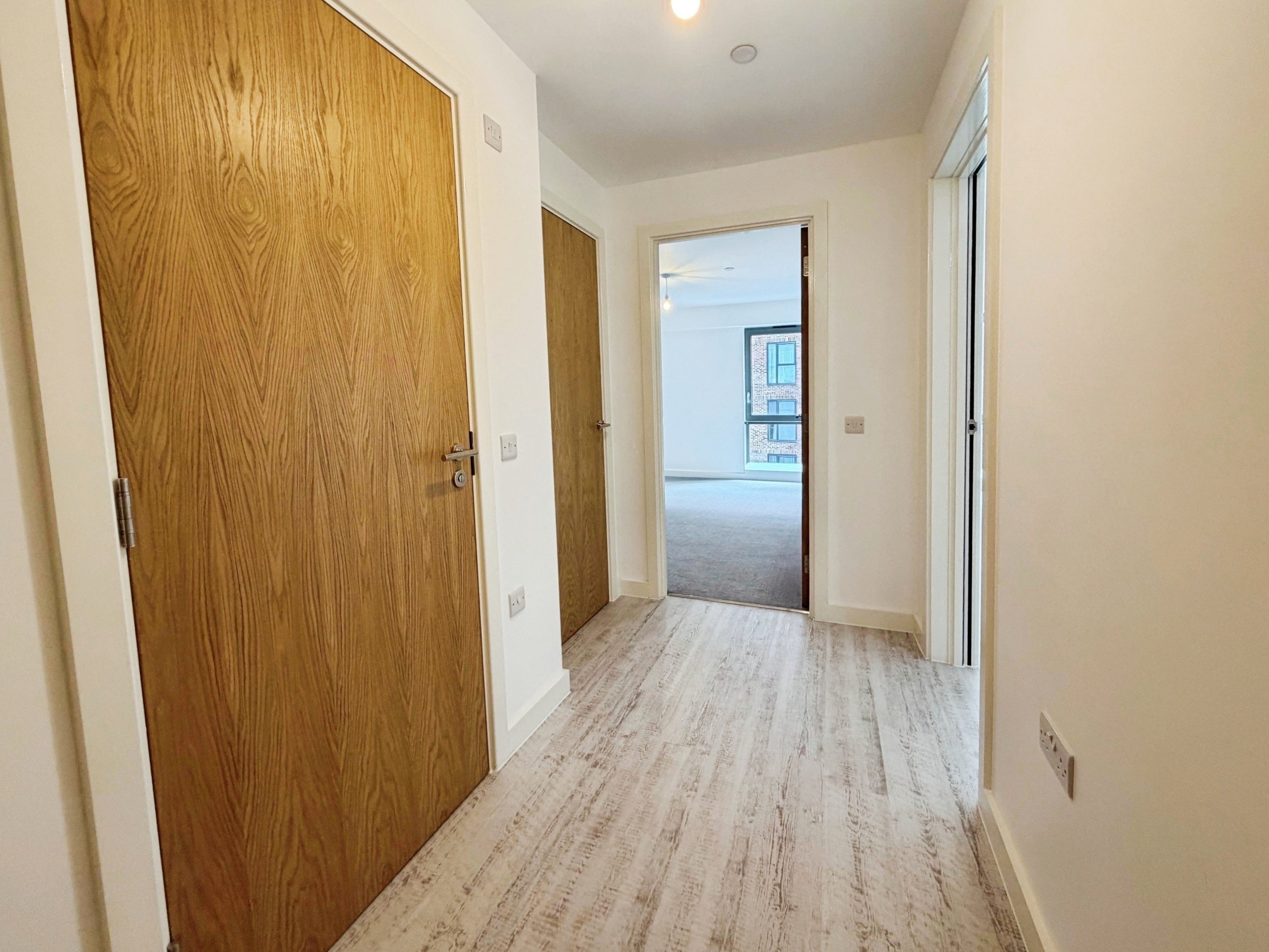 Flat Albert Place in Peterborough