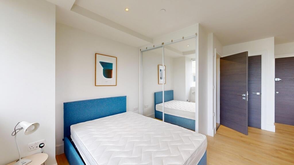 Flat Humphry Repton Lane in Greater London