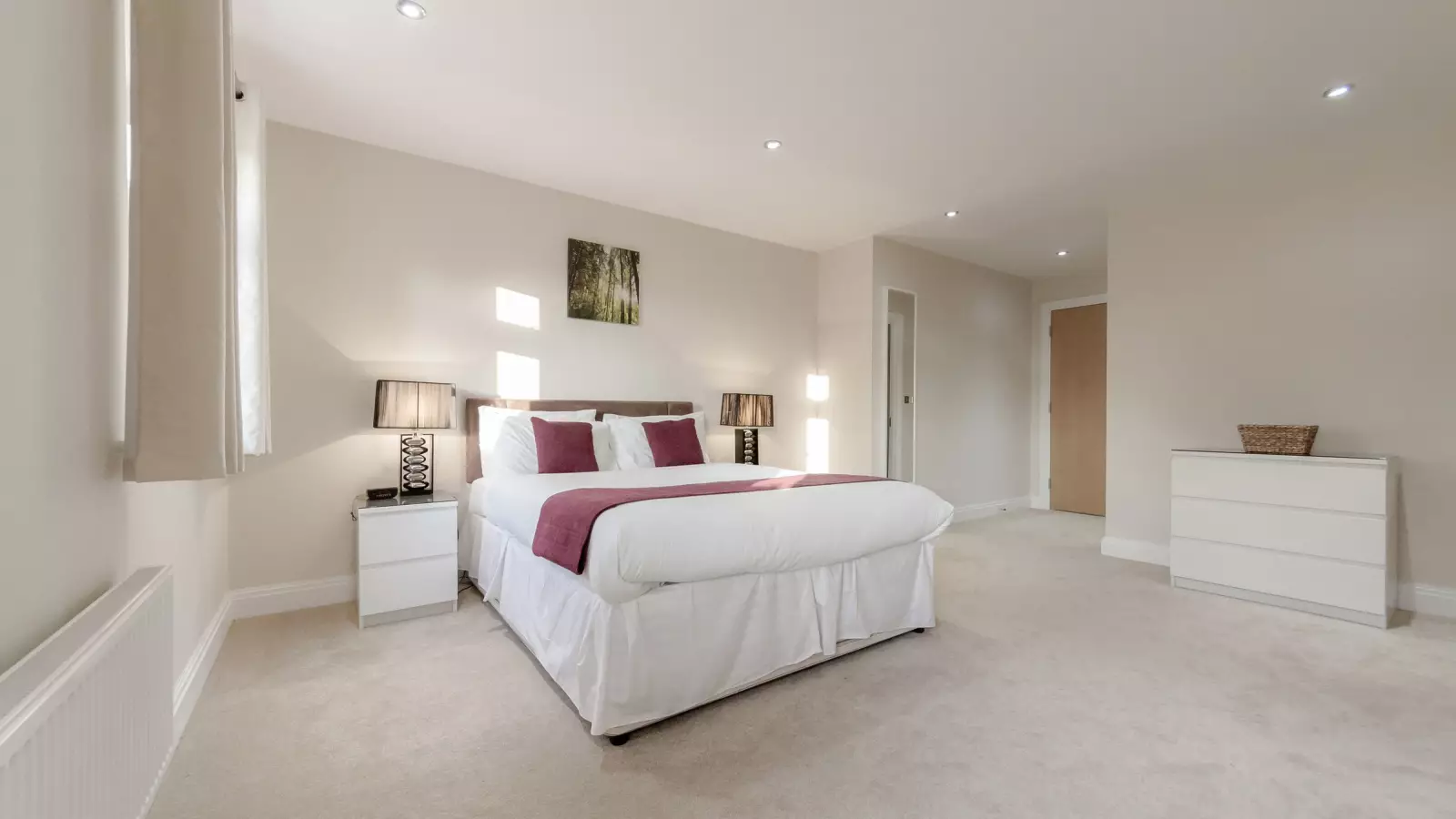 Flat Pound Farm Close in Elmbridge