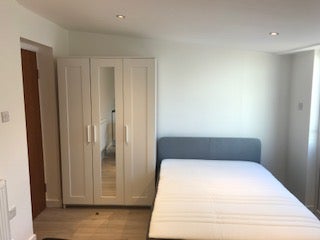 Room Braywick Road in Maidenhead