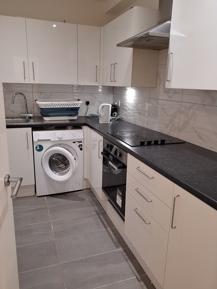 Flat Lyndhurst Road in Greater London