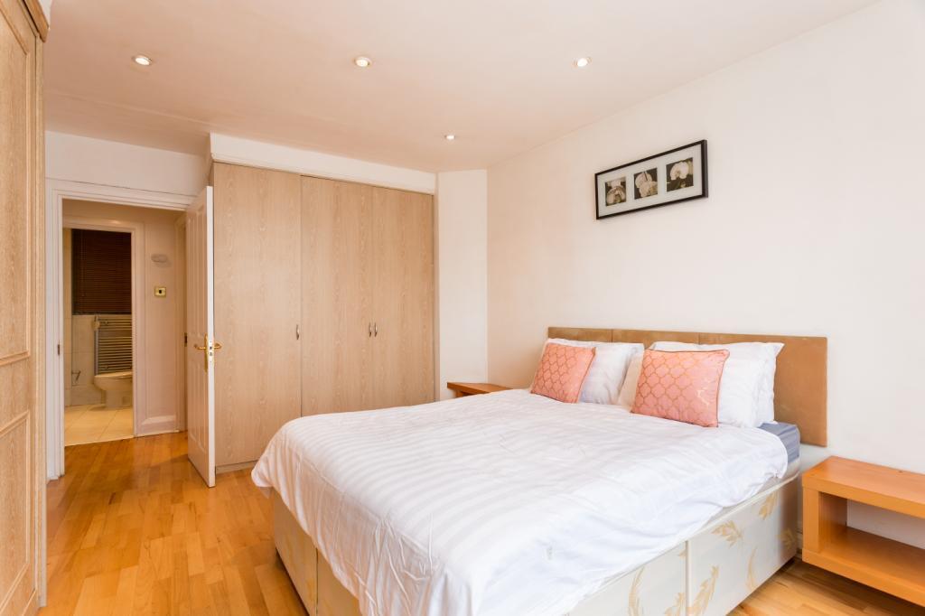Flat Great Cumberland Place in City of Westminster