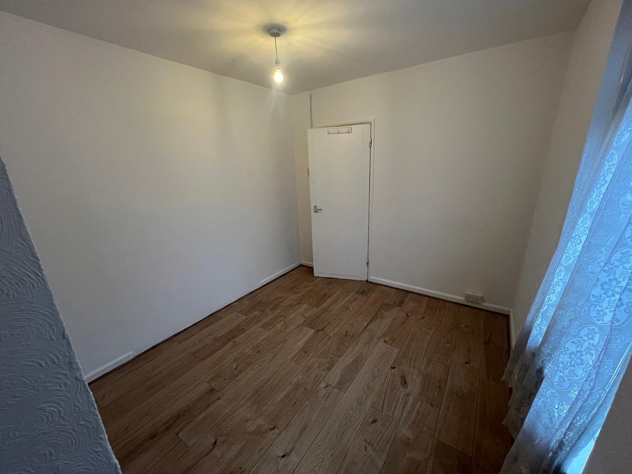 House Oxlow Lane in Greater London