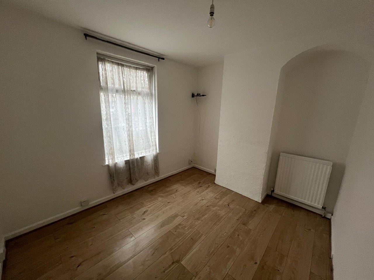 House Oxlow Lane in Greater London