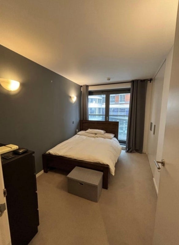 Flat Fairmont Avenue in Greater London