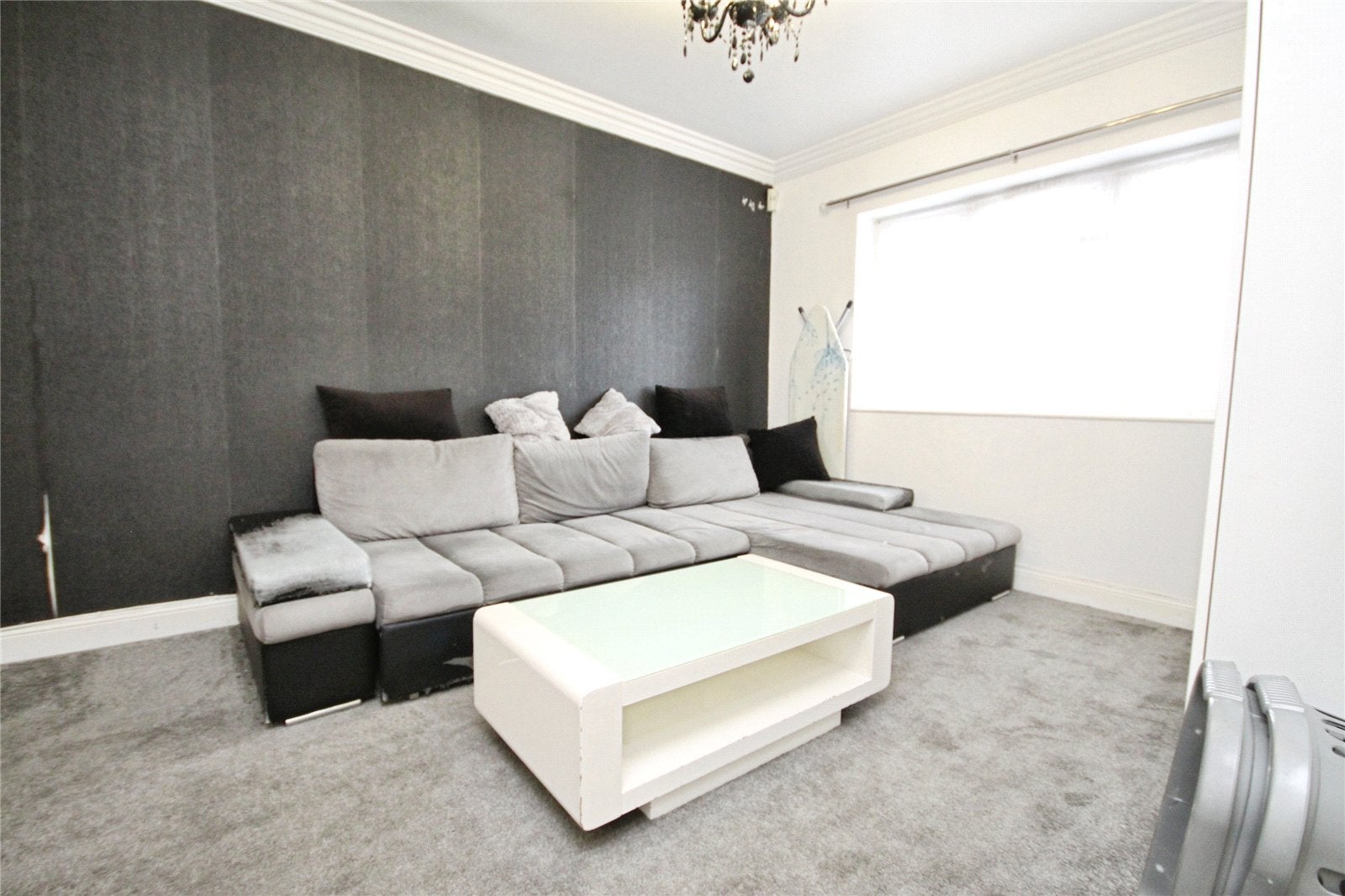 House Hedgemans Road in Greater London