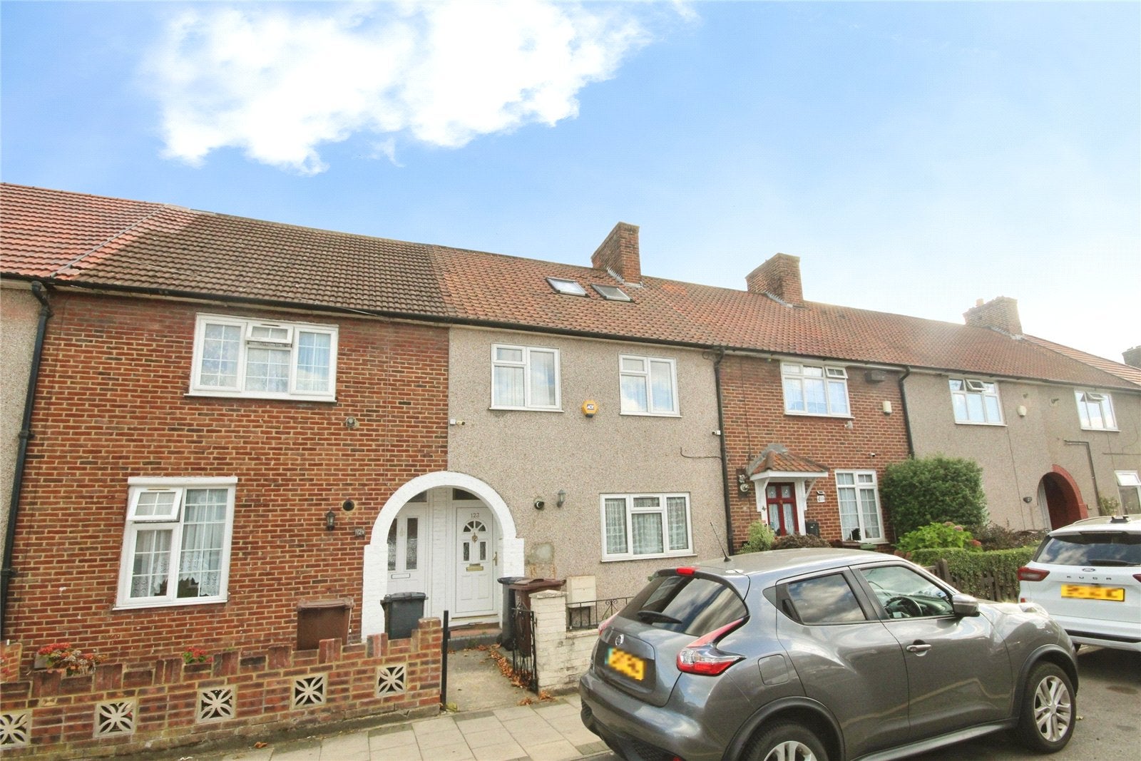 House Hedgemans Road in Greater London