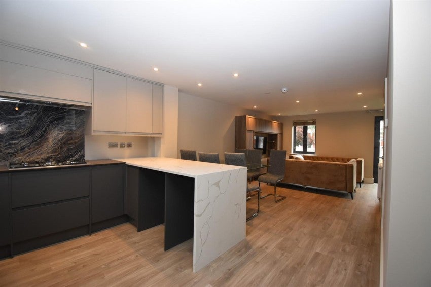 House Manor Farm Close in Royal Leamington Spa