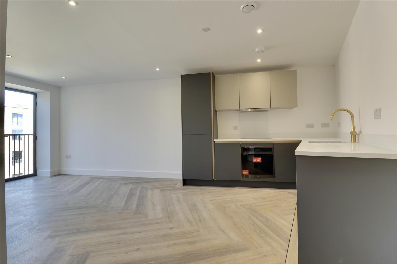 Flat Palmerston Road in Portsmouth