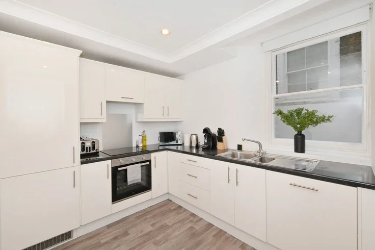 Flat Colbeck Mews in Greater London