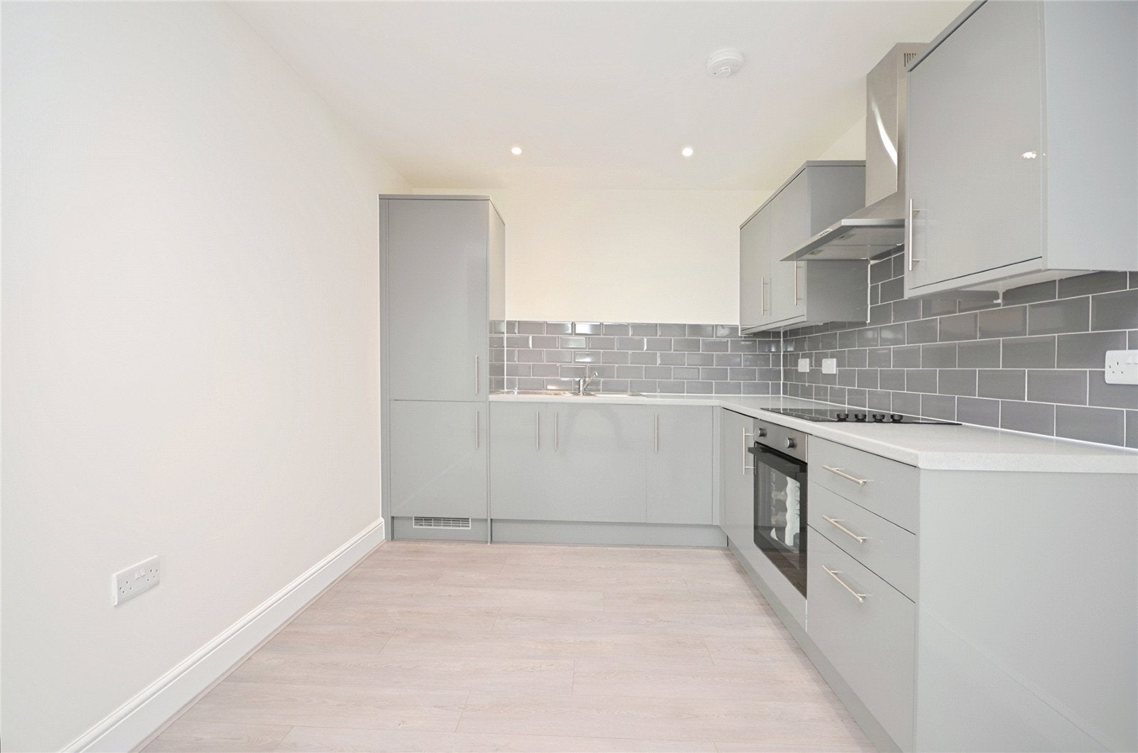 Flat Braintree Road in Witham