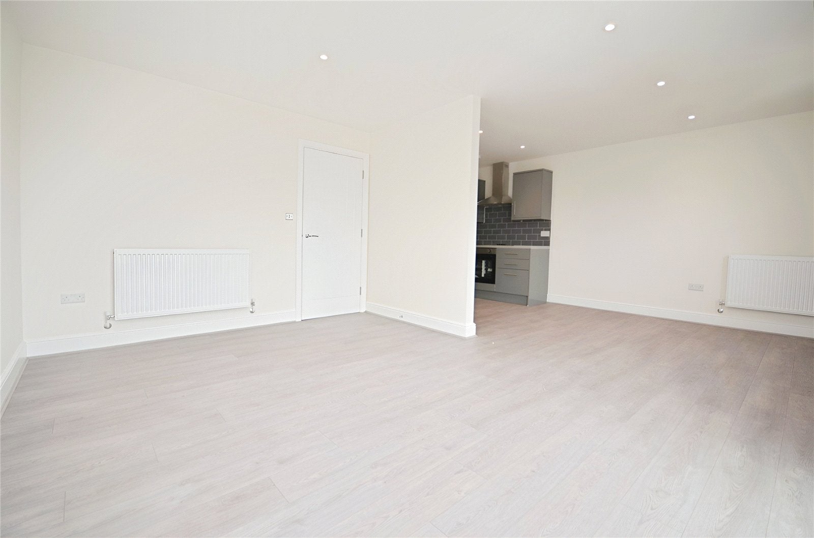 Flat Braintree Road in Witham