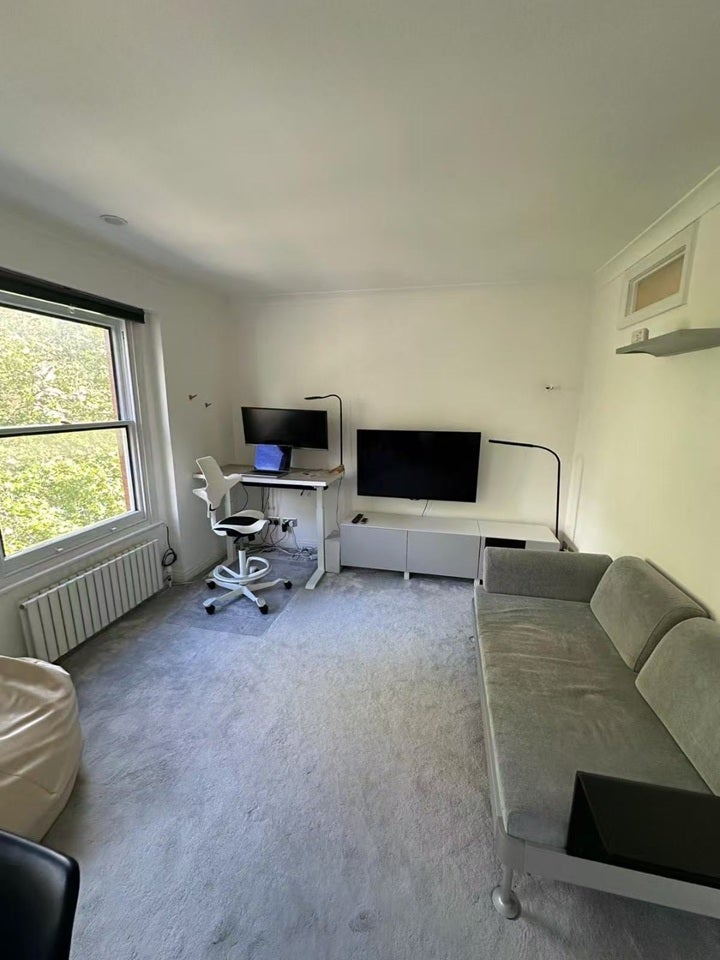 Flat Courtfield Road in Greater London