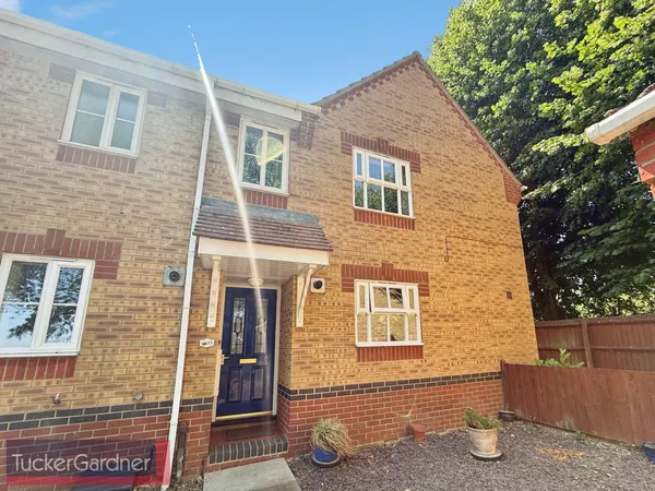 House Morton Close in Ely