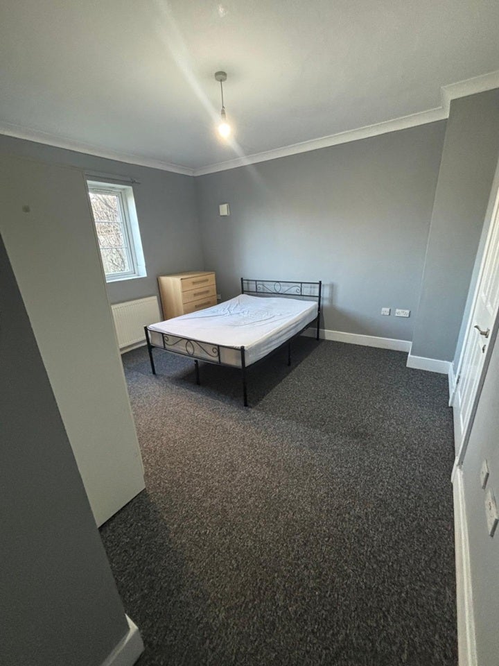 Room Goodhall Street in Greater London