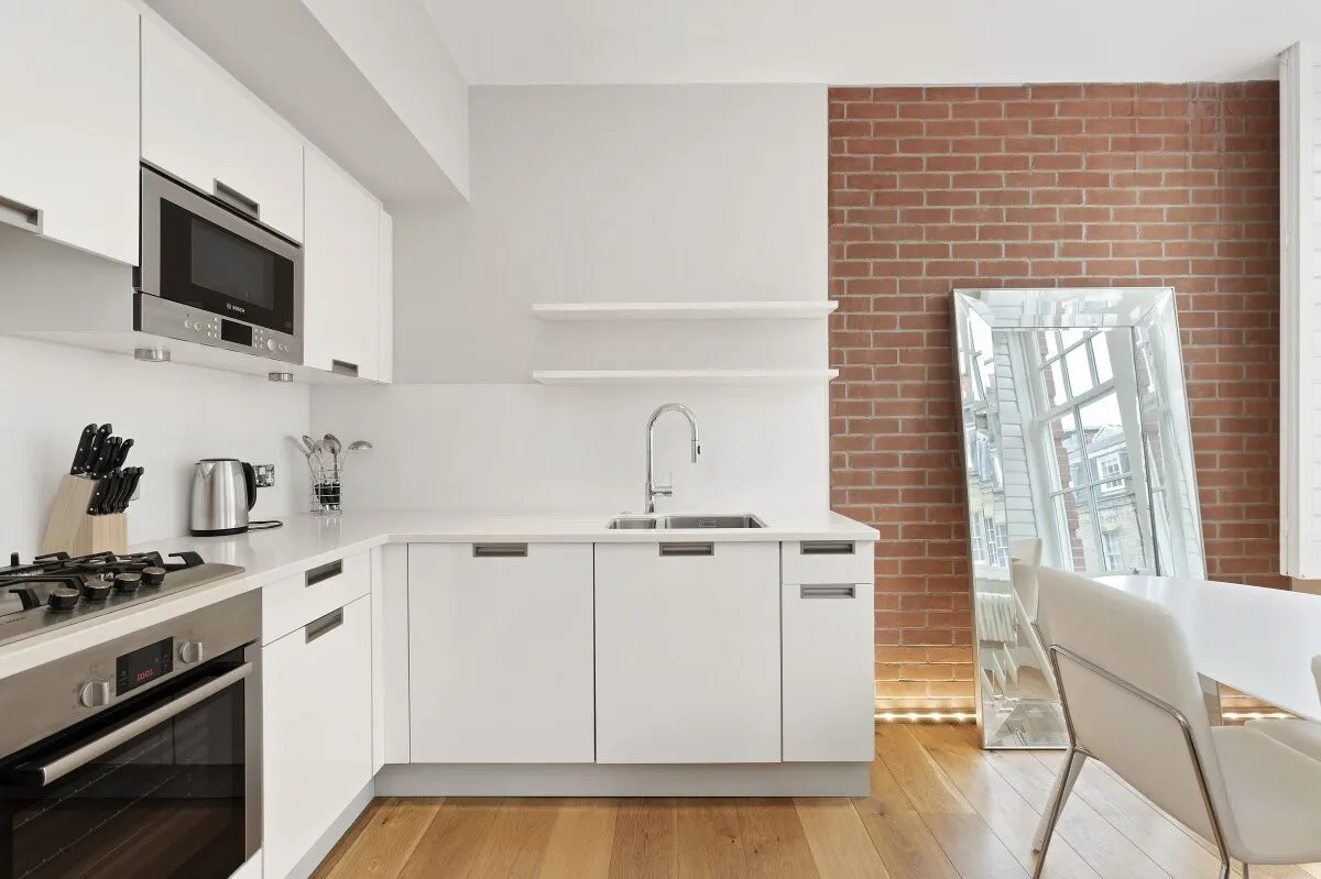 Flat Long Acre in City of Westminster