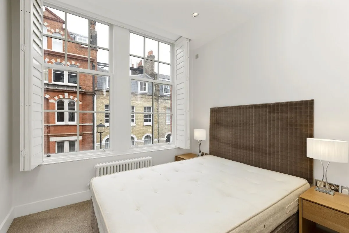 Flat Long Acre in City of Westminster