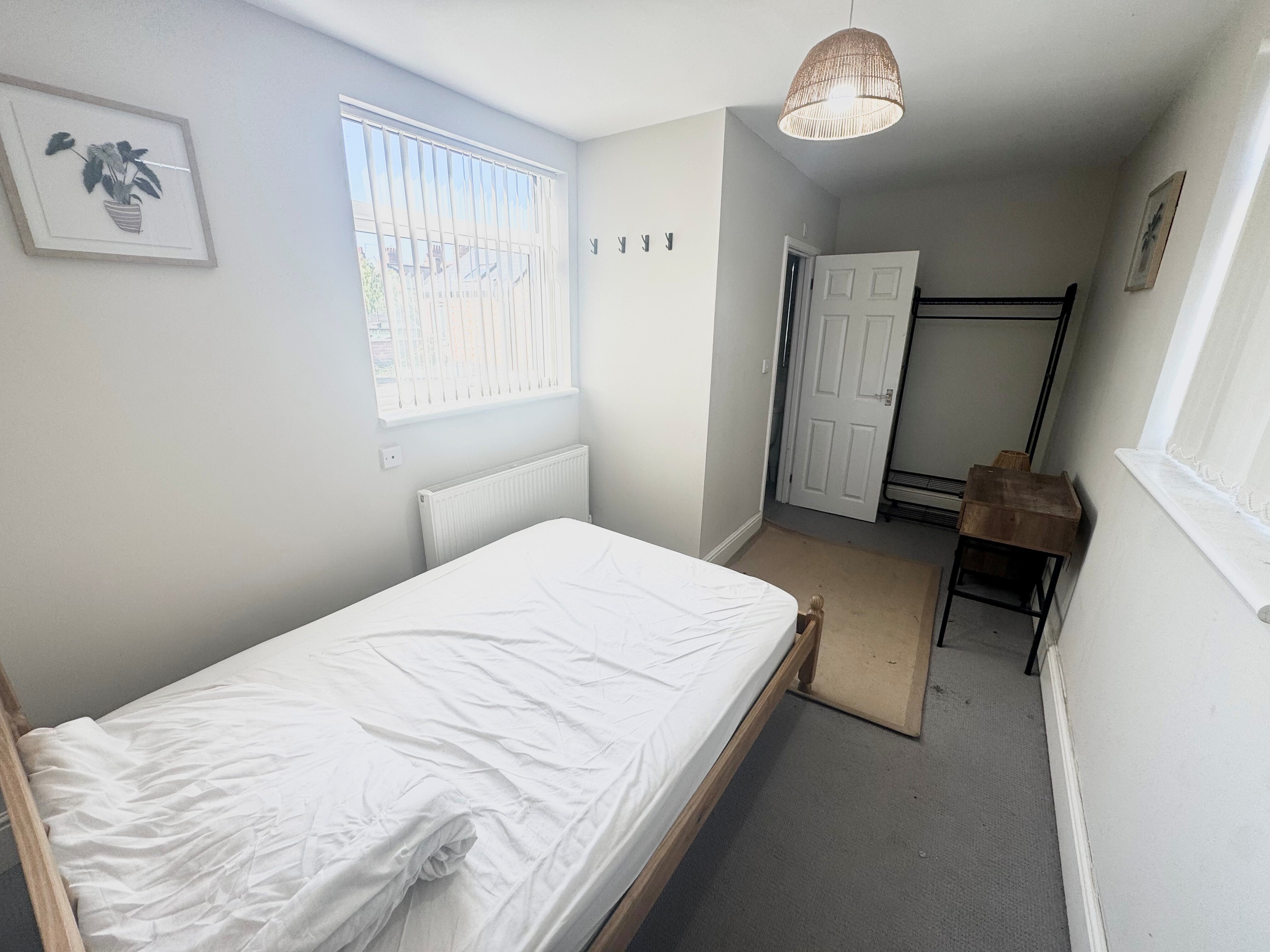 Room Claremont Road in Rugby