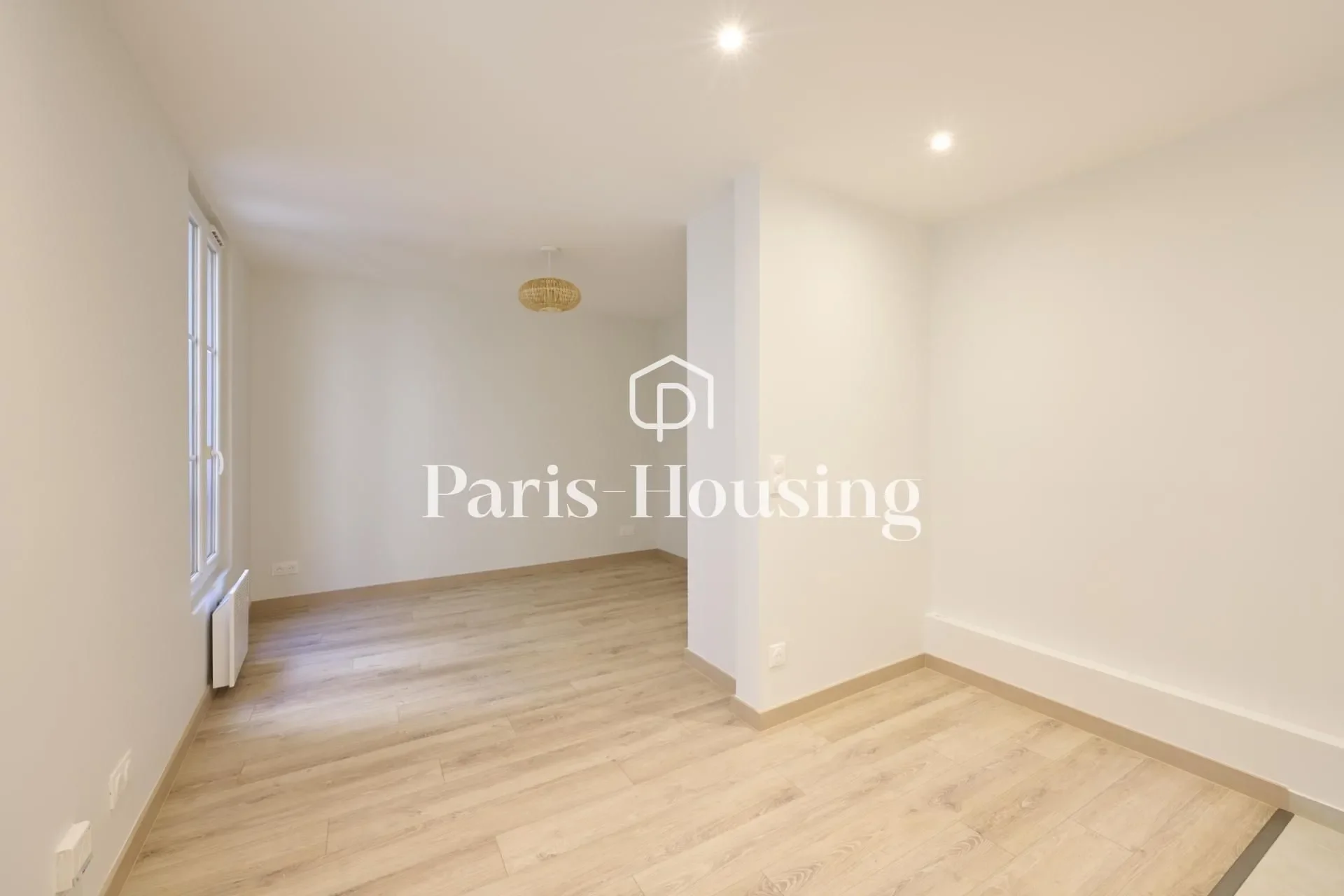 Appartement Square Sédillot à Paris