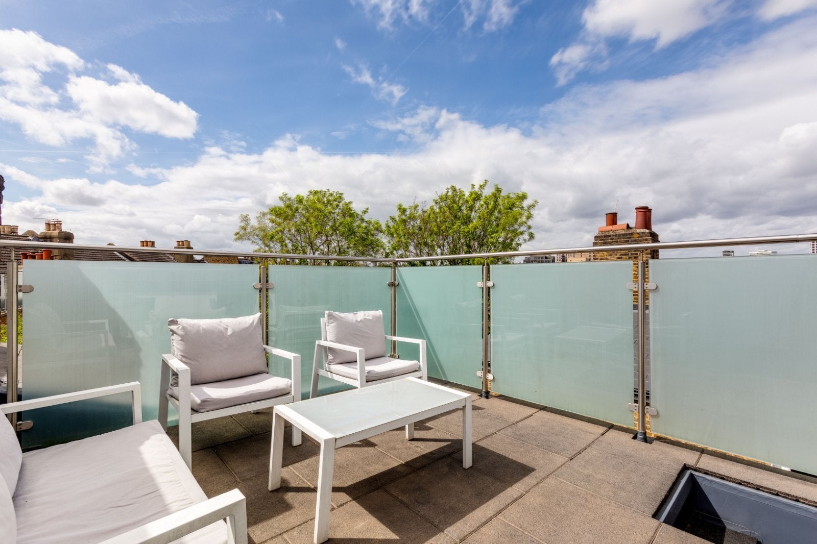 Flat Lavender Sweep in Greater London