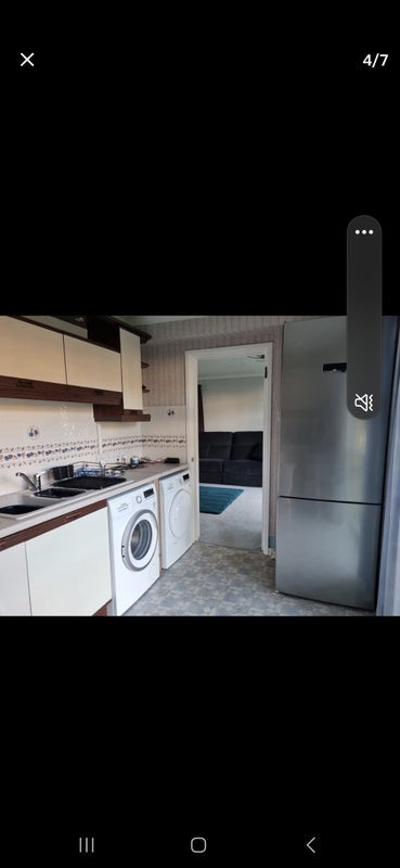 Room Charborough Road in Bristol