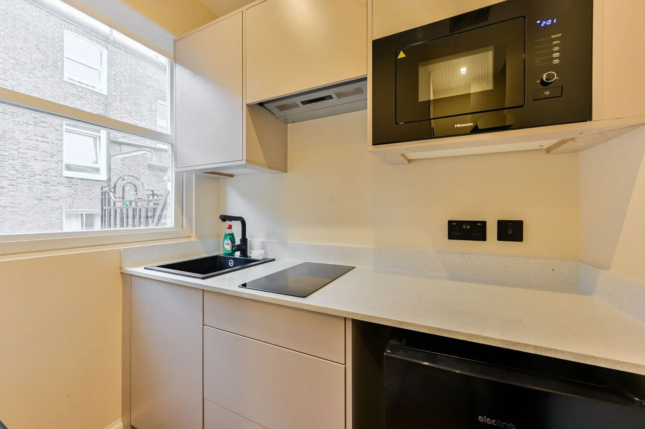Flat Fairholme Road in Greater London
