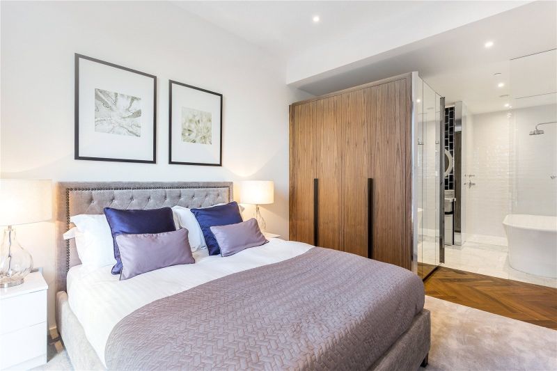 Flat New Mill Road in Greater London