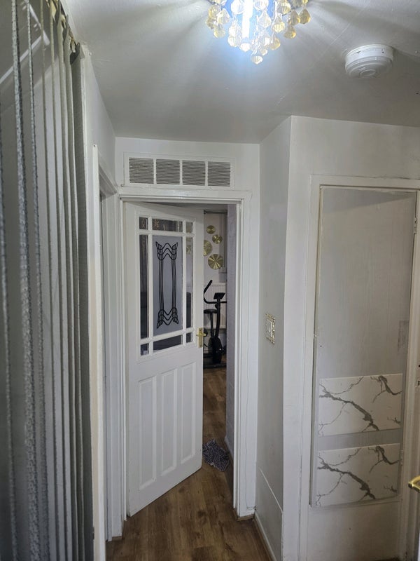 Room Avenham Close in Manchester