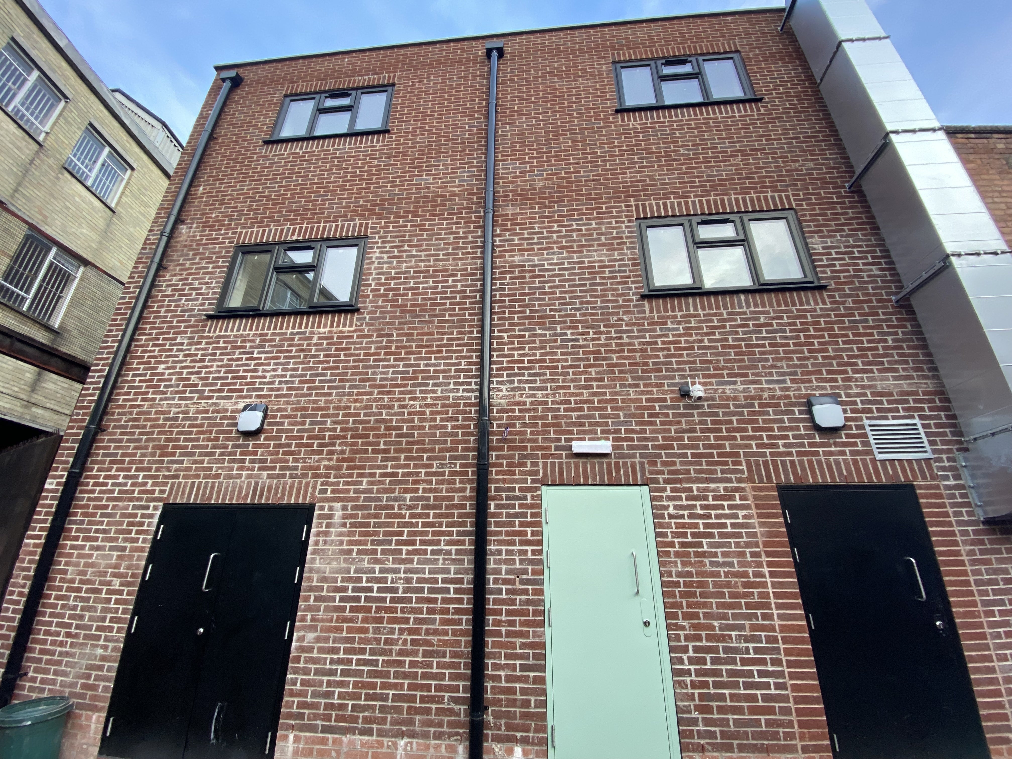 Flat Castle Yard in Wolverhampton