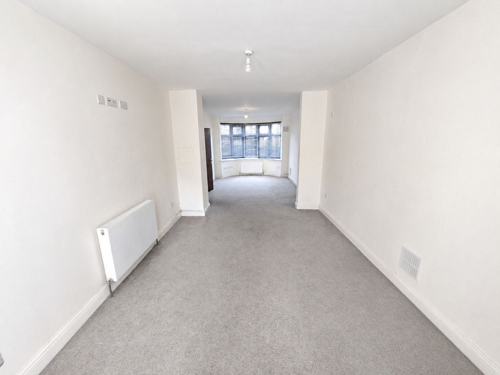 House Golden Crescent in Greater London