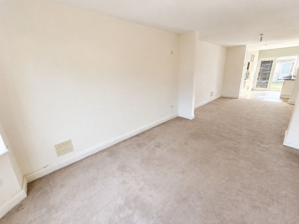 House Golden Crescent in Greater London