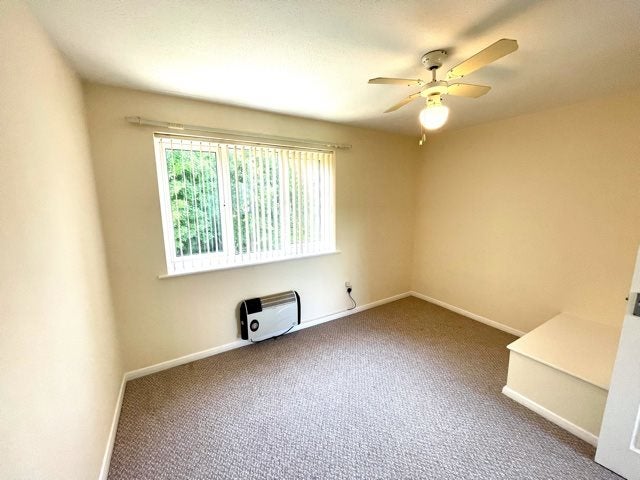 Flat Rosevean Close in Bridgwater
