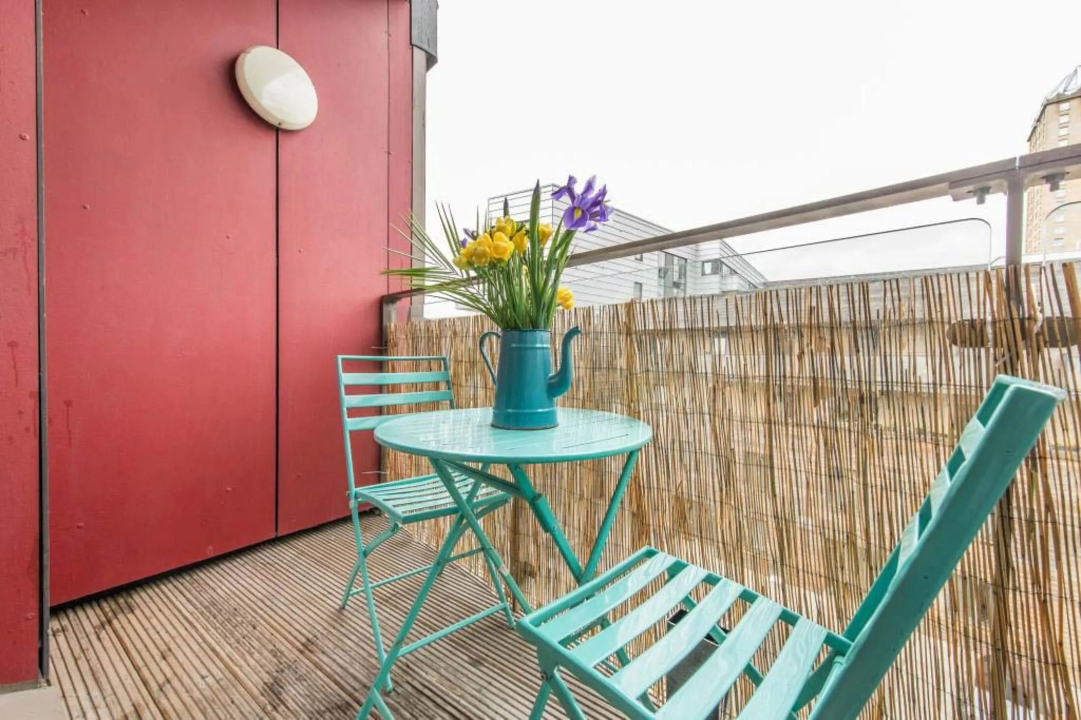 Flat Watney Market in Greater London