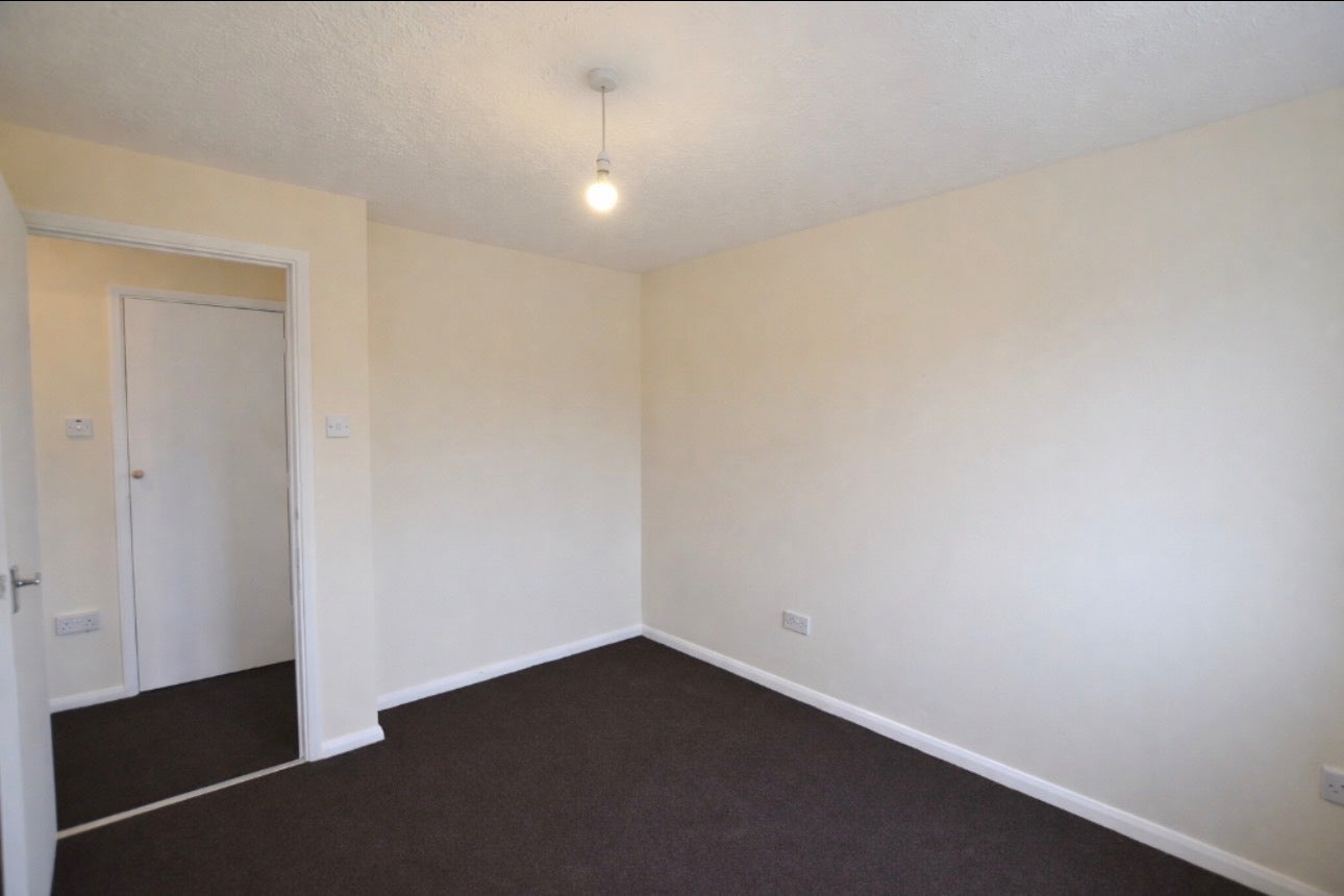 Flat Bedale Street in London