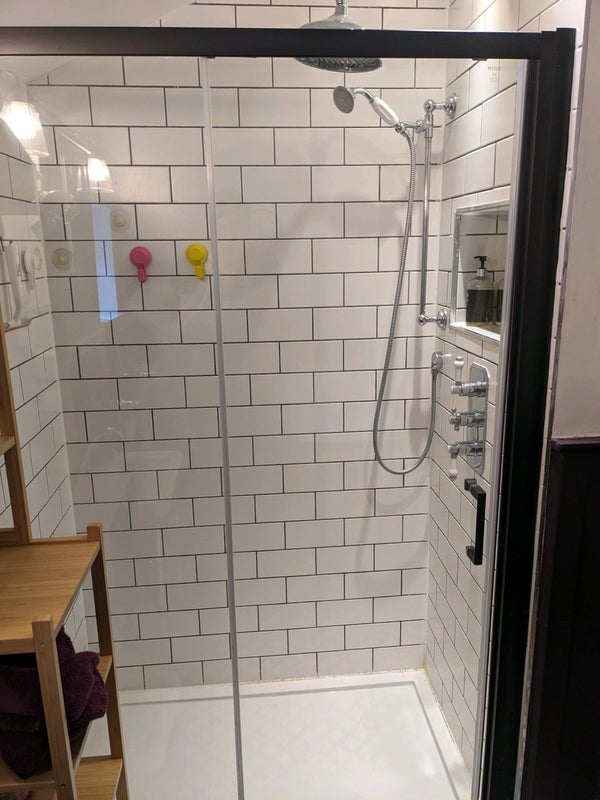 Room Hollydale Road in Greater London