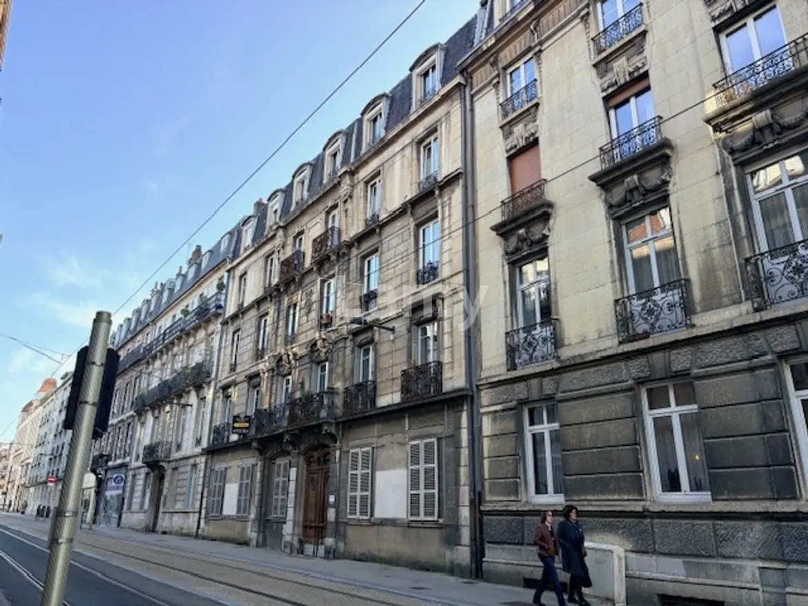 Flat Avenue Fontaine-Argent in Besançon