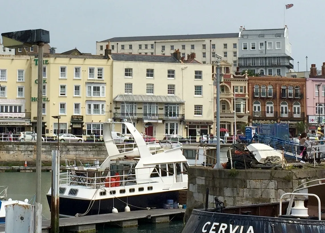 Flat Harbour Parade in Thanet