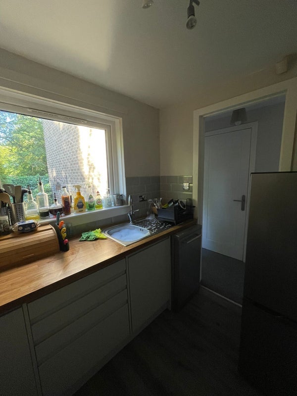 Room Ardmillan Terrace Lane in City of Edinburgh