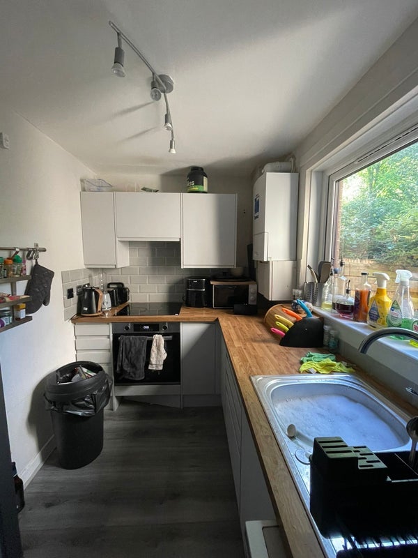 Room Ardmillan Terrace Lane in City of Edinburgh